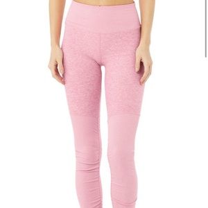 SOLD OUT PINK ALO LEGGINGS 💗